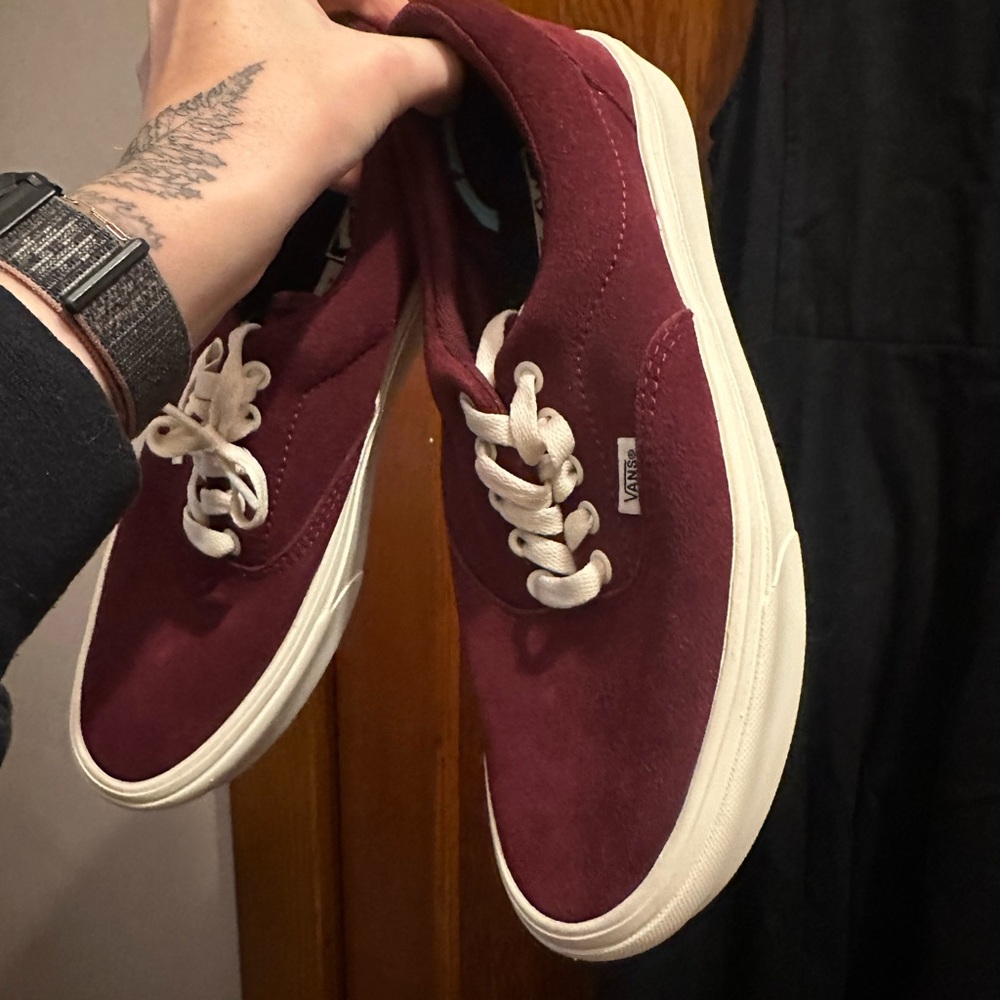 Vans Men's Burgundy Sneakers